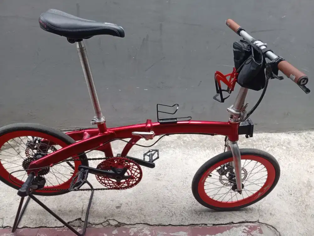 Sepeda lipat united dot