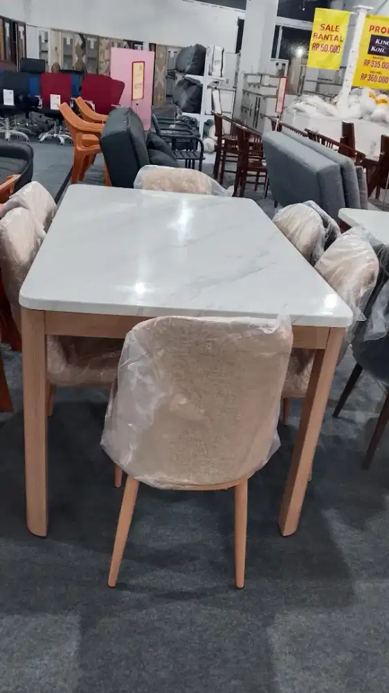 Cicilan meja makan cuma pakau ktp