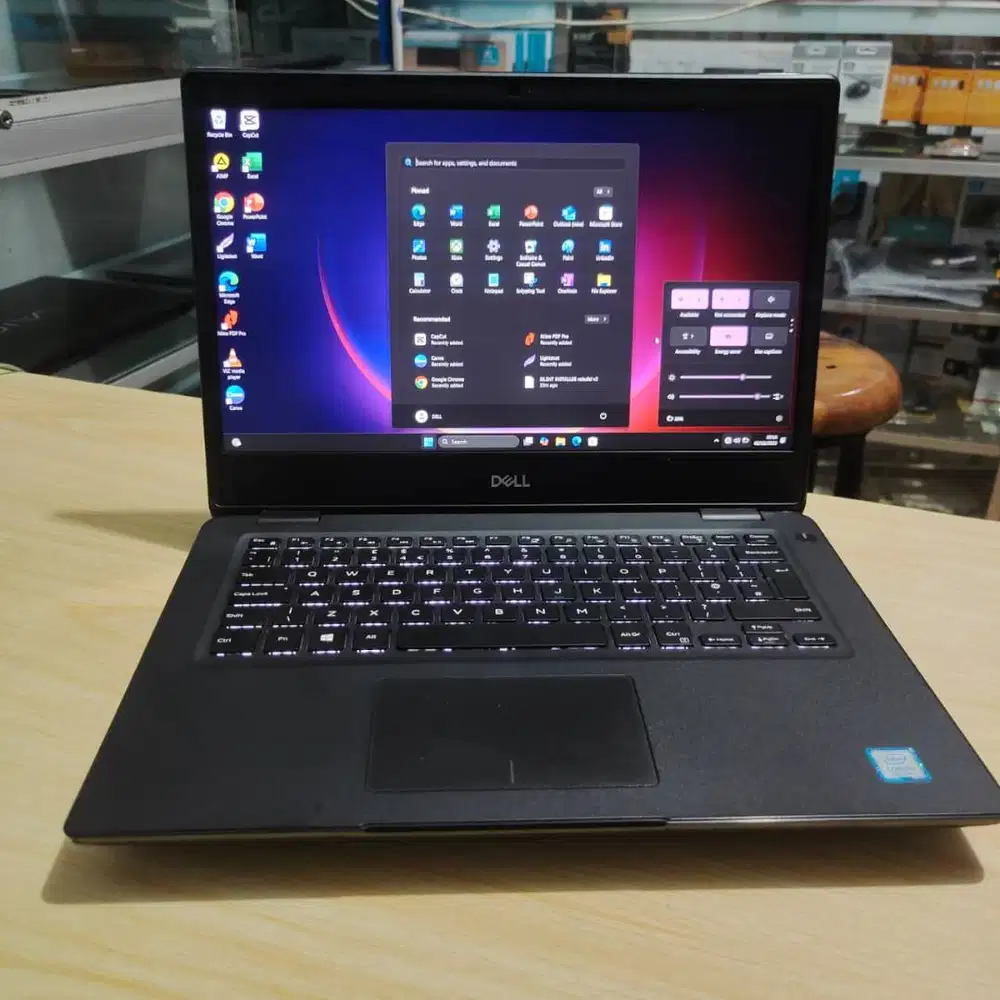 Laptop Dell Latitude Intel Core i5 Gen 8th 8/256 SSD Upgradeble Mulus