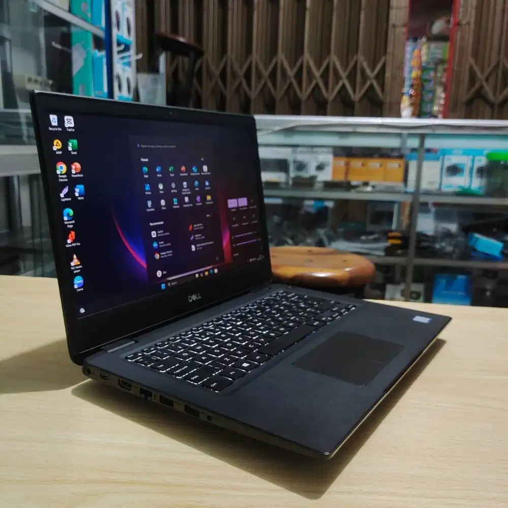 Laptop Dell Latitude Intel Core i5 Gen 8th 8/256 SSD Upgradeble Mulus