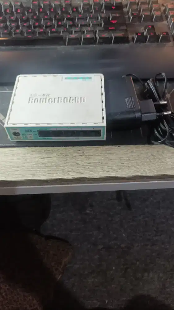 Mikrotik Router RB750