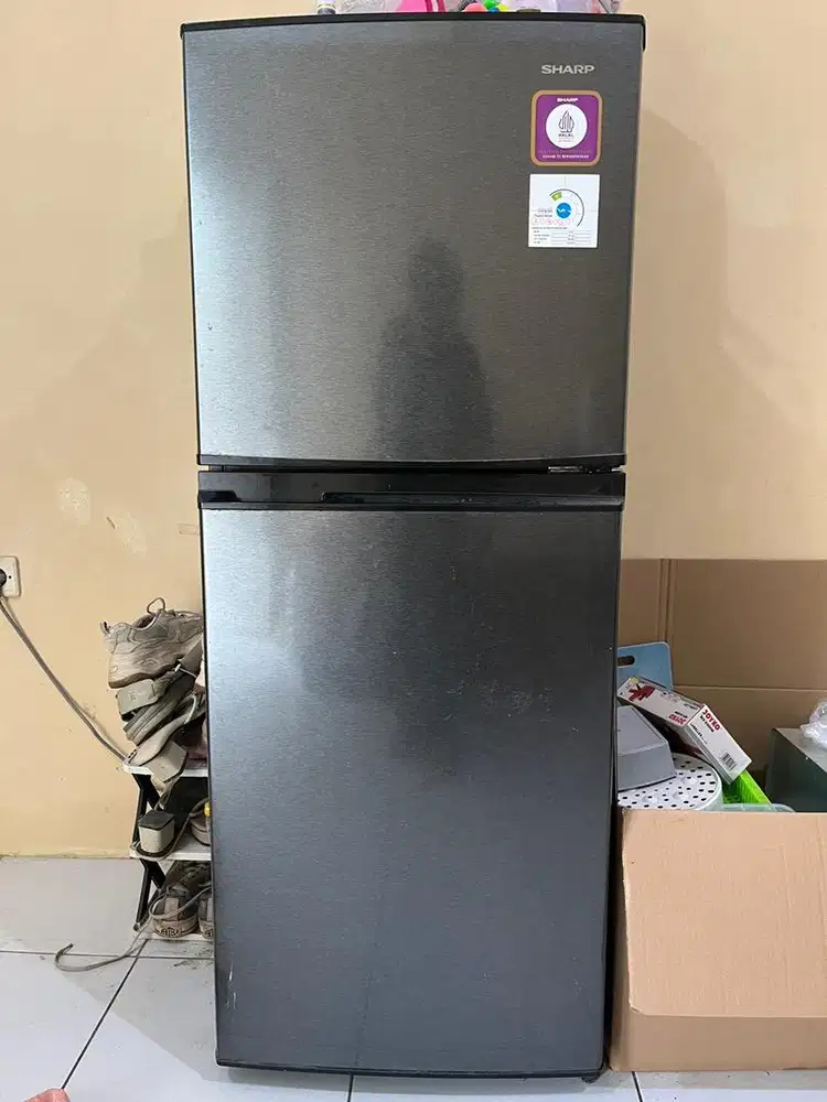 Kulkas sharp 2 pintu