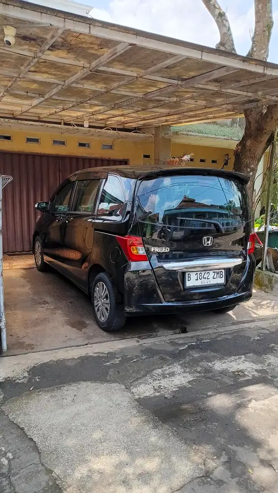 Honda Freed 2015 Bensin