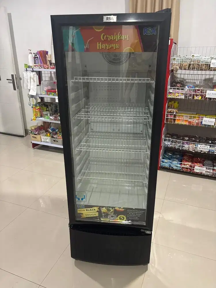 Dijual cepat showcase RSA agt 240