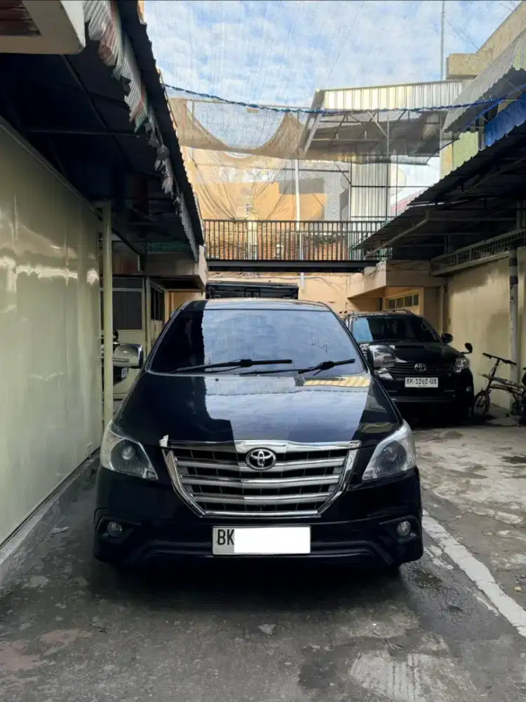 Innova 2.0 E bensin automatic Tahun 2012