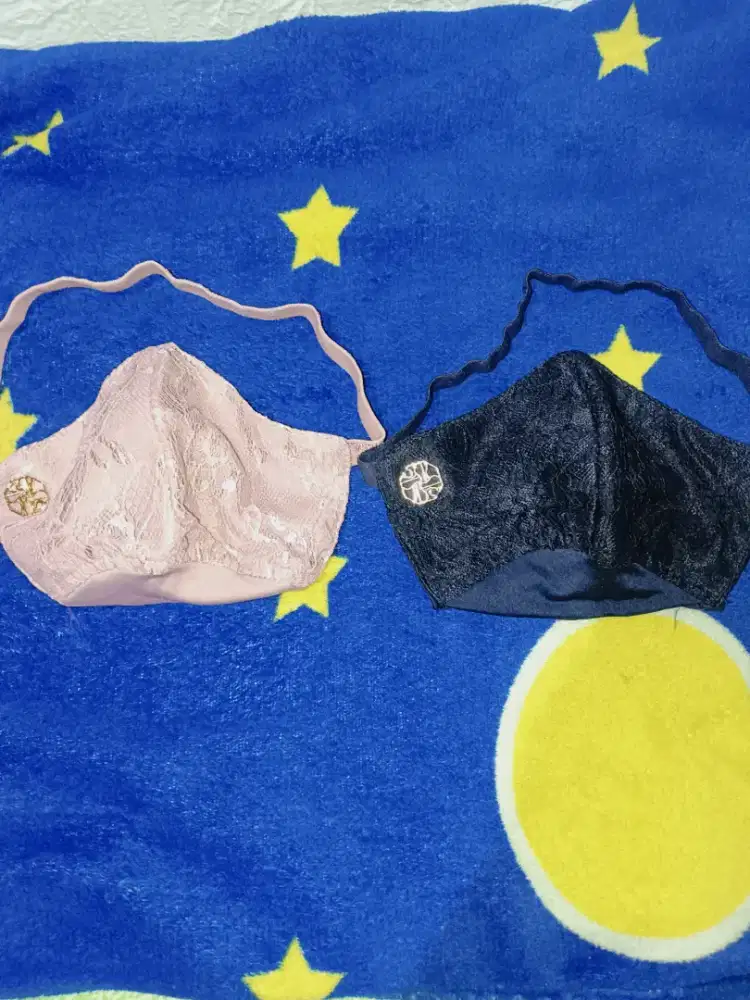 Masker Kain Cantik Pink dan Hitam
