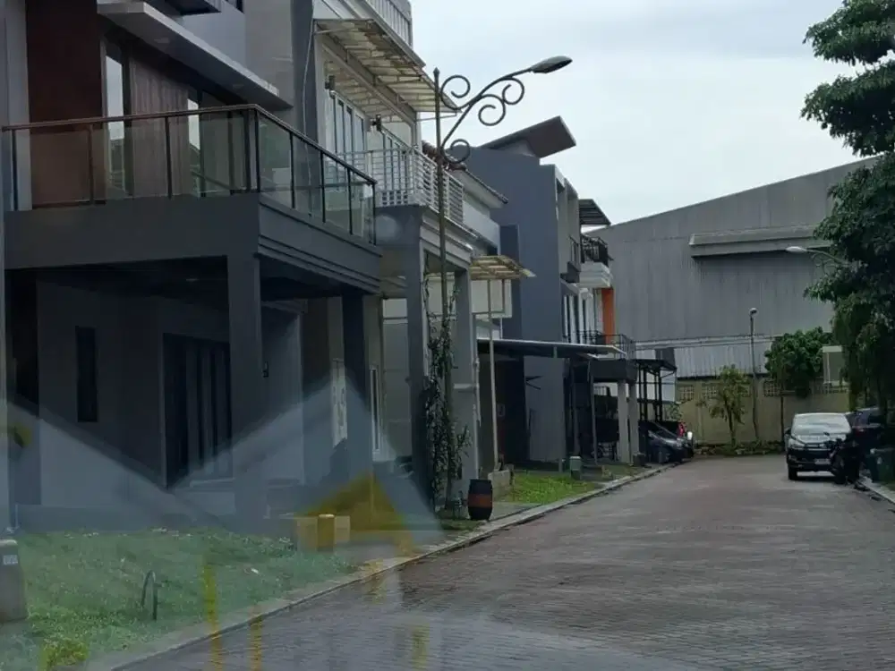Disewakan rumah komplek Cendana Garden Karawaci