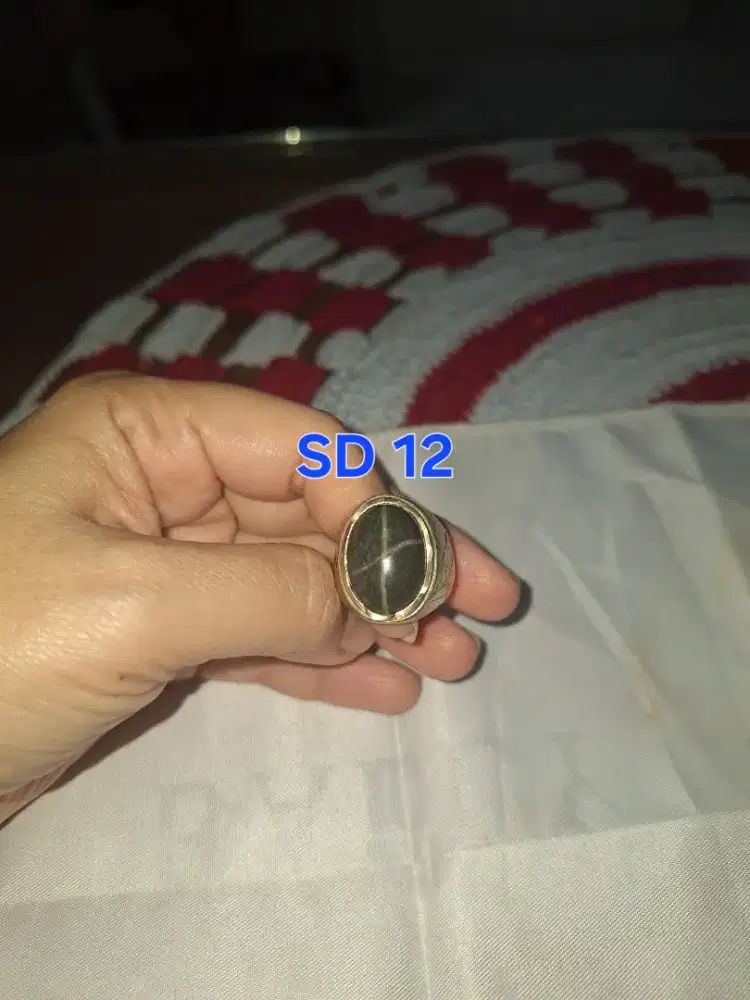 Batu cincin tapak jalak 
Hitam garis perak 
SD 12 Ring perak alpaca 
B