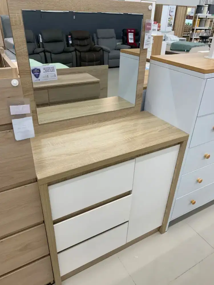 Promo Spesial Meja Rias