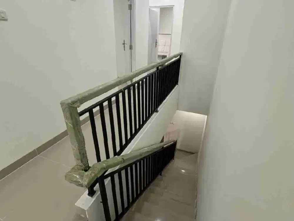 Rumah Scandinavian Minimalis 3 Lantai Ada Fasum di Jakpus