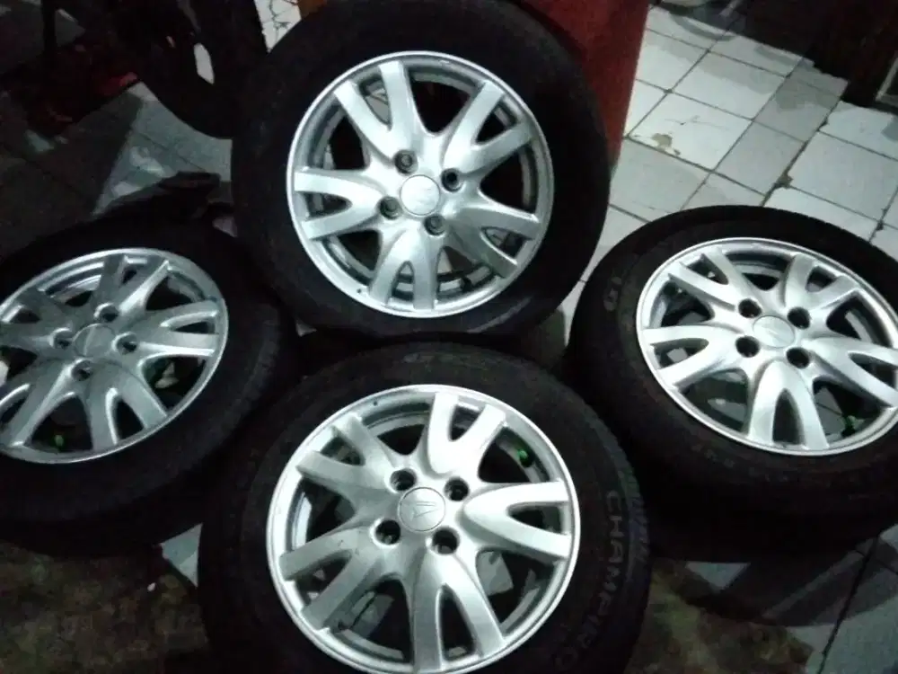 Turun harga Velg oem Brio R14