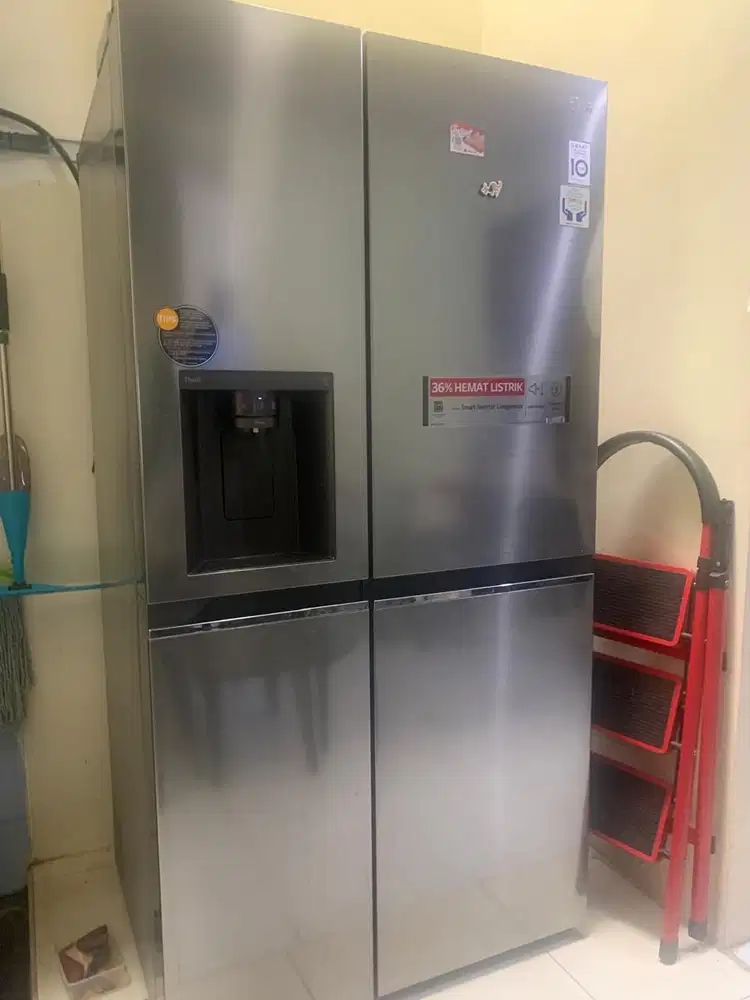 LG Side-by-Side Refrigerator – SpacePlus Ice System – 1 Tahun – MULUS!