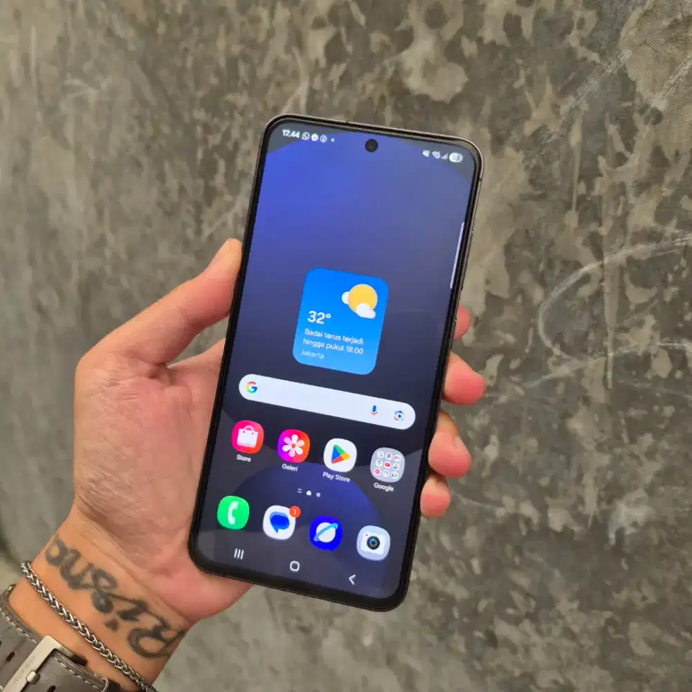 Samsung S24 FE 5G - 8 256Gb | Bekas | Second | 2nd