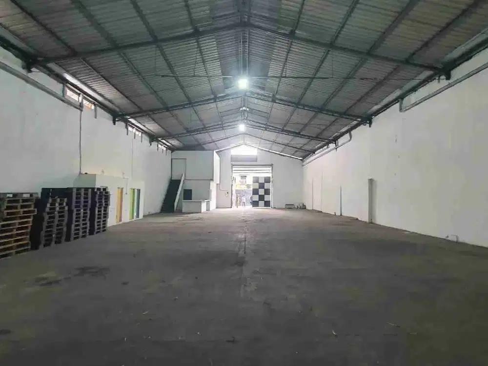 DIJUAL Gudang Siap Pakai Taman Sidoarjo Dekat Akses Tol Waru