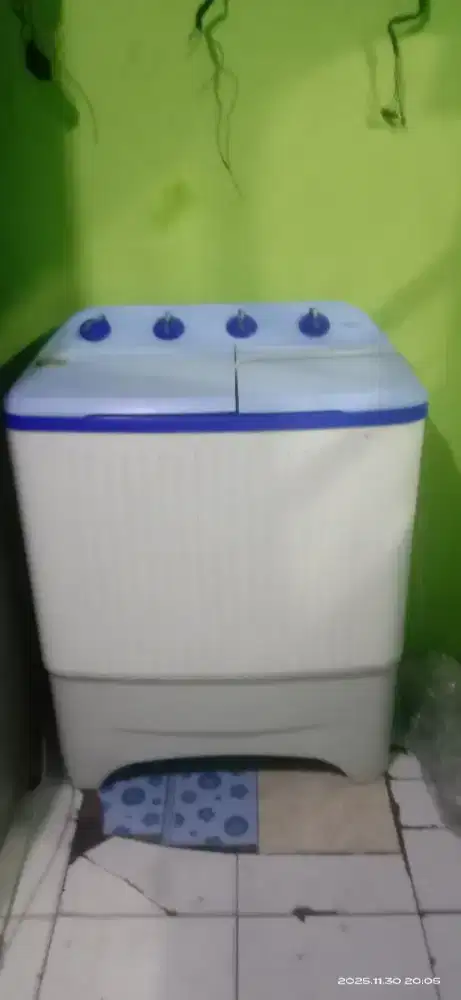 Mesin cuci 2 tabung second