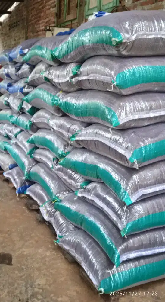 Pupuk padat organik M2. 13.