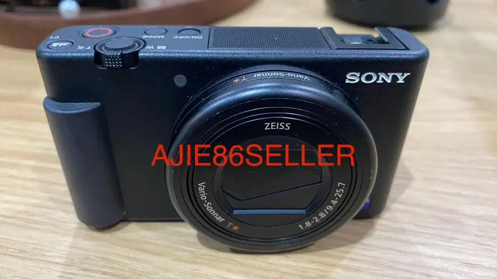 Kamera Sony ZV-1 Fullset dus dan Book.. Silakan