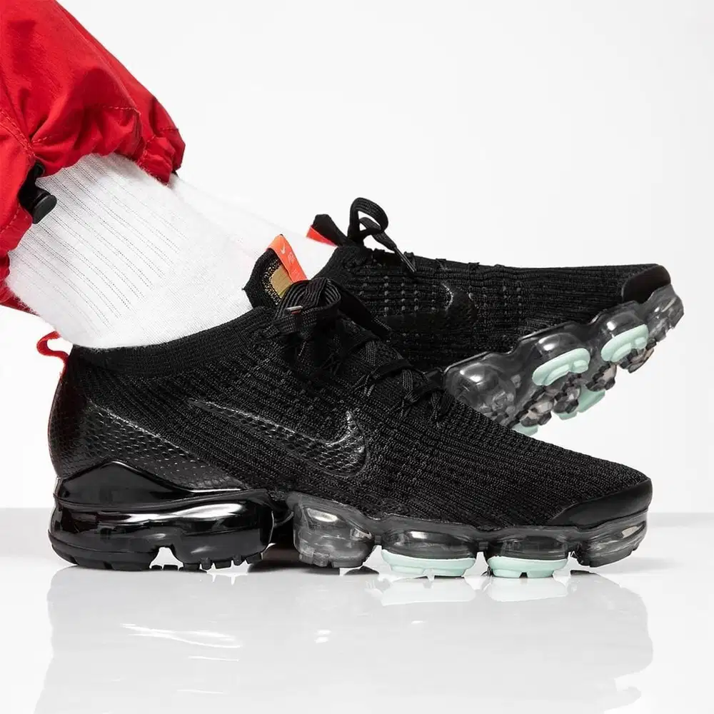 SEPATU SNEAKERS KERJA FORMAL RUNNING NIKE VAPORMAX 44