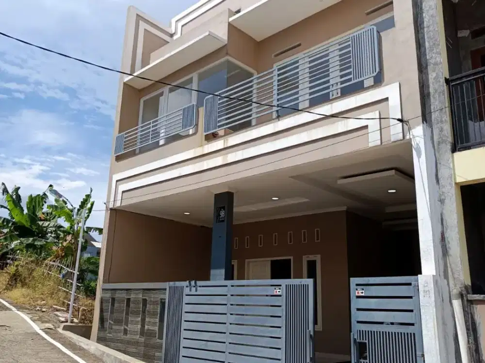 Dijual Murah Rumah Mewah 2 Lantai di Cimahi Utara