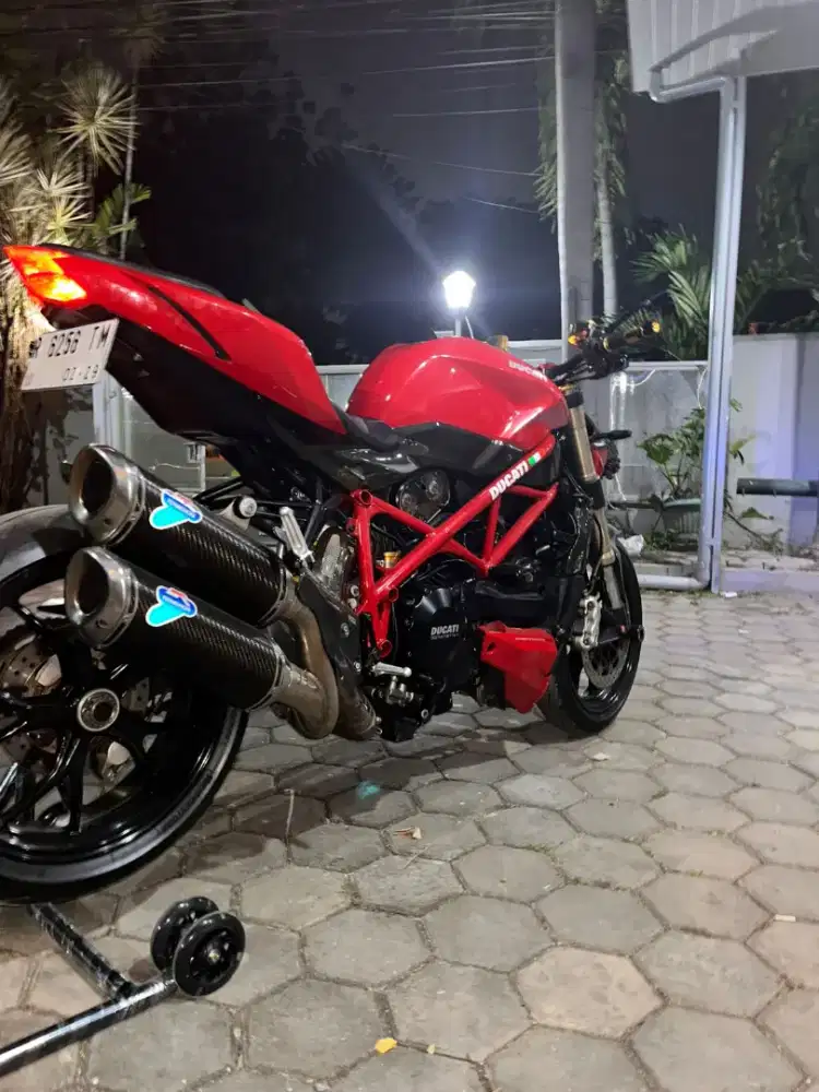 DIJUAL* DUCATI STREET FIGHTER 848 2013