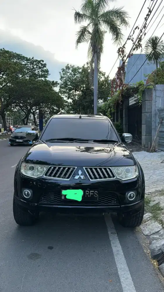 Di jaul pajero sport exced mulus perawatan