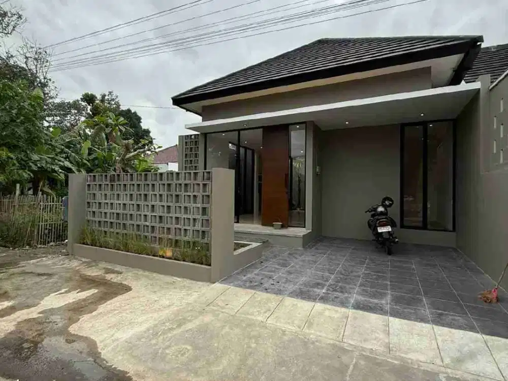 rumah estetik siap huni, dekat RSI at-turots, dekat pasar godean