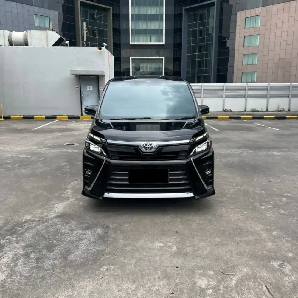 ‼️DP 10 JT‼️TOYOTA VOXY 2.0 AT, MOBIL TERAWAT & SIAP PAKAI.