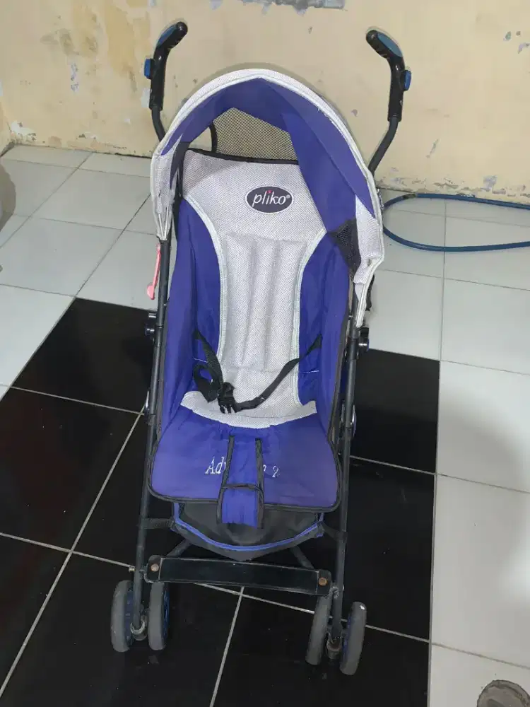 Stroller bayi dan anak masih bersih