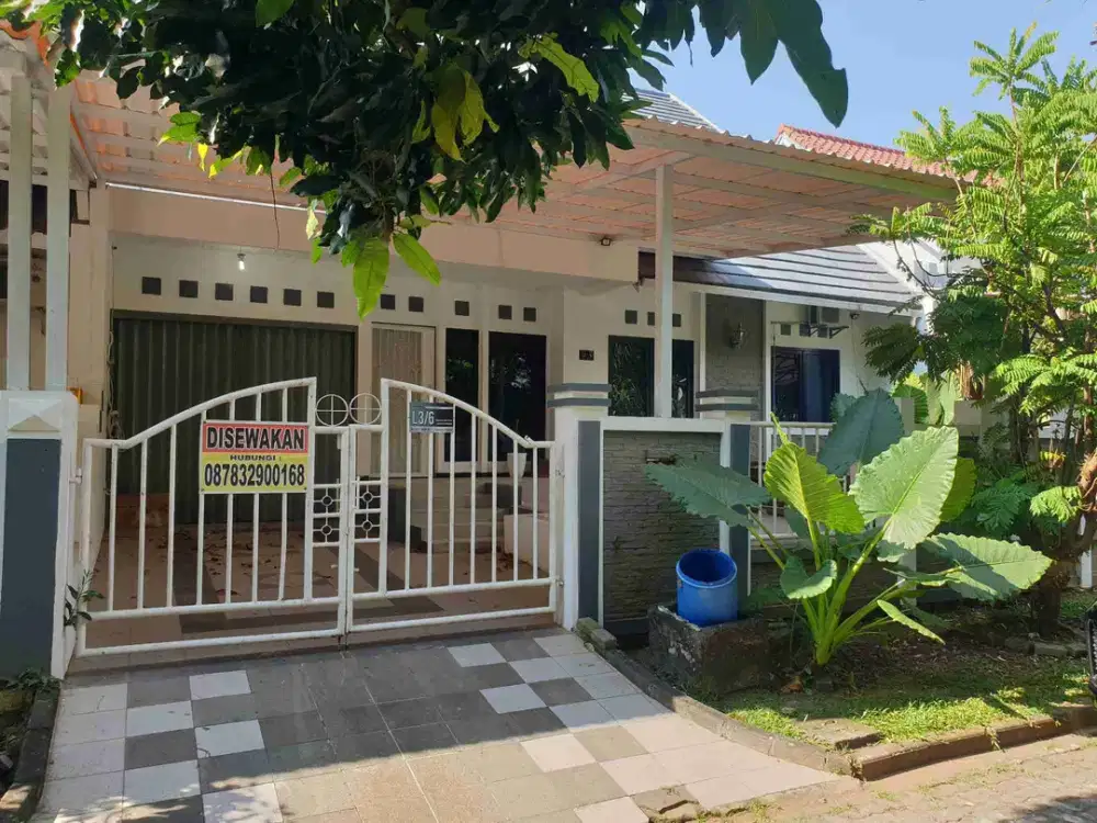 Disewakan Rumah Bagus Full Furnished Tinggal Pakai di Perumahan Graha Padma, Semarang