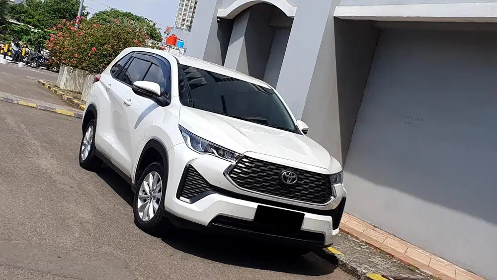 Toyota Zenix 2.0 V CVT 2 RSE Bensin 2023