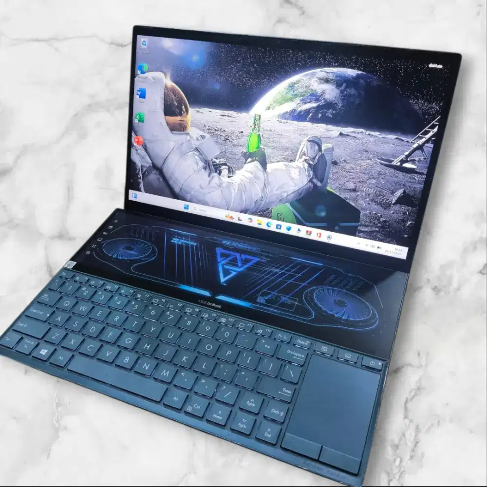 Laptop Asus ZenBook duo i7 gen 10 ram 16 touchscreen