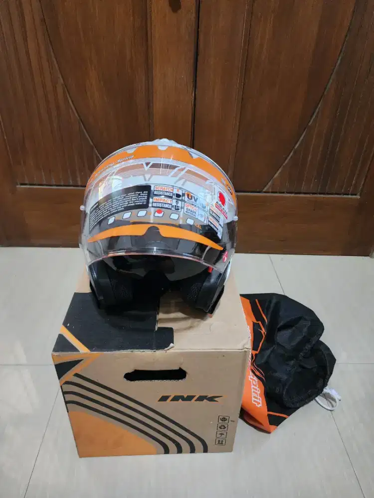 Dijual!!! Helm spesial GIAS Ink warna white..