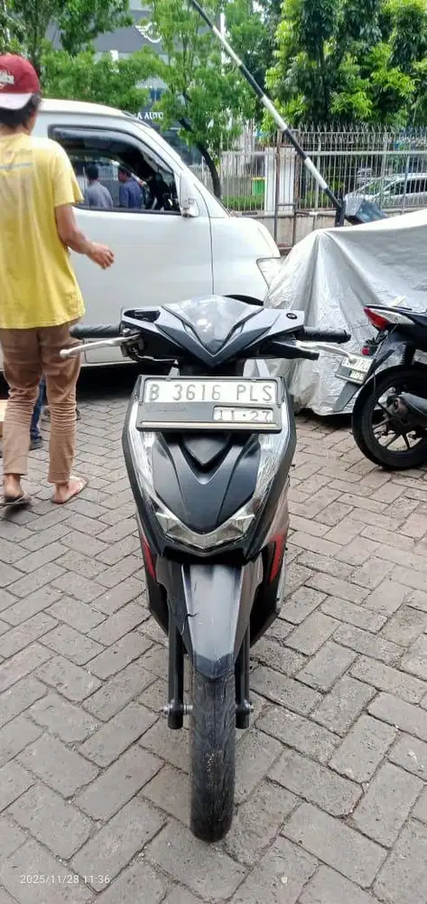 Honda Beat Deluxe CBS ISS