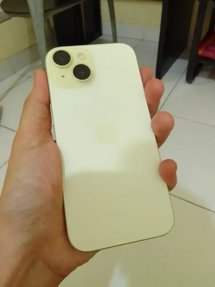 Iphone 15 Kuning Ex Digimap (resmi) Garansi On 128gb