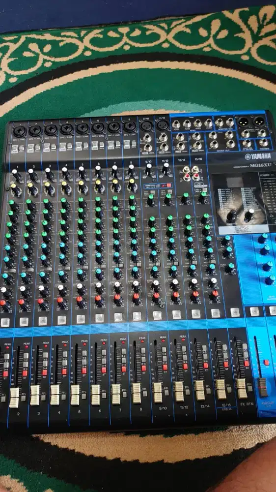 Mixer Yamaha mg16xu