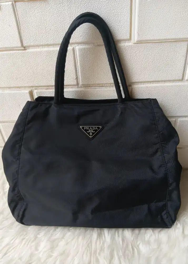 Dijual Tas Prada Vintage Authentic