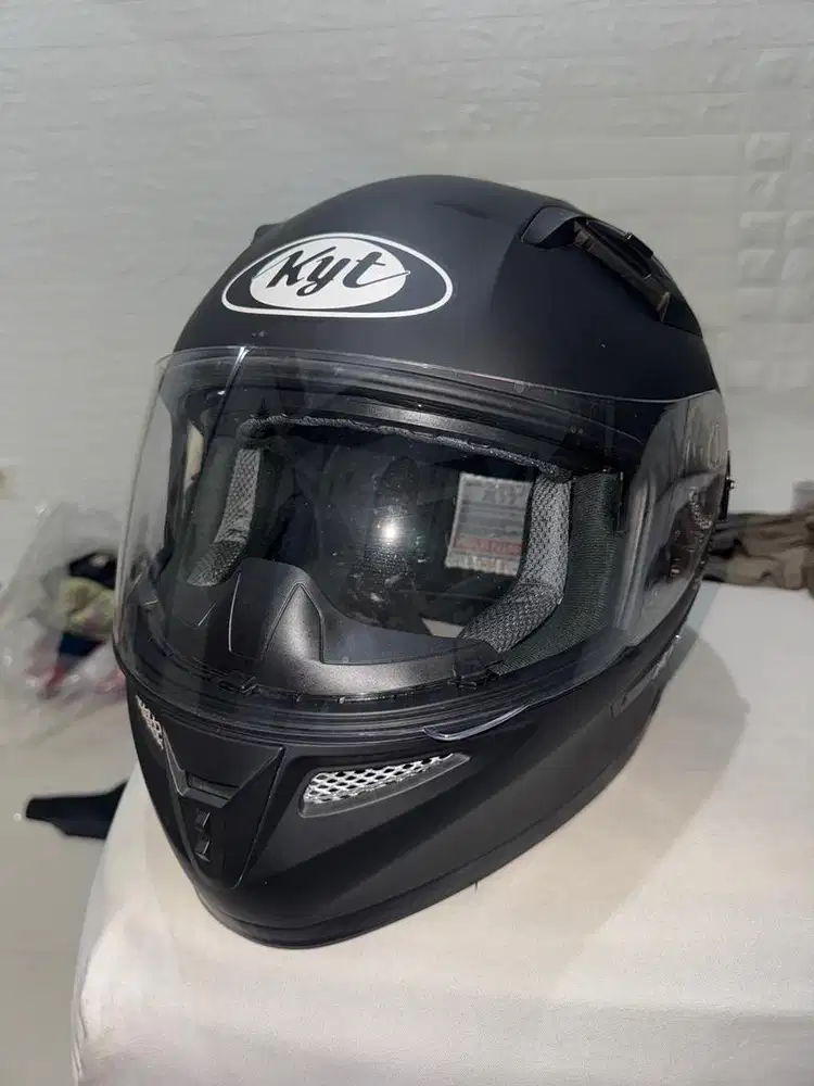 Helm kyt D2 ukuran M