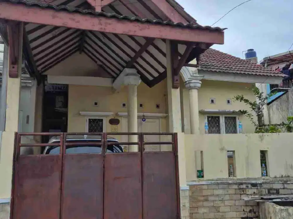 Dijual rumah turun harga di BSD Nusaloka Sektor XIV