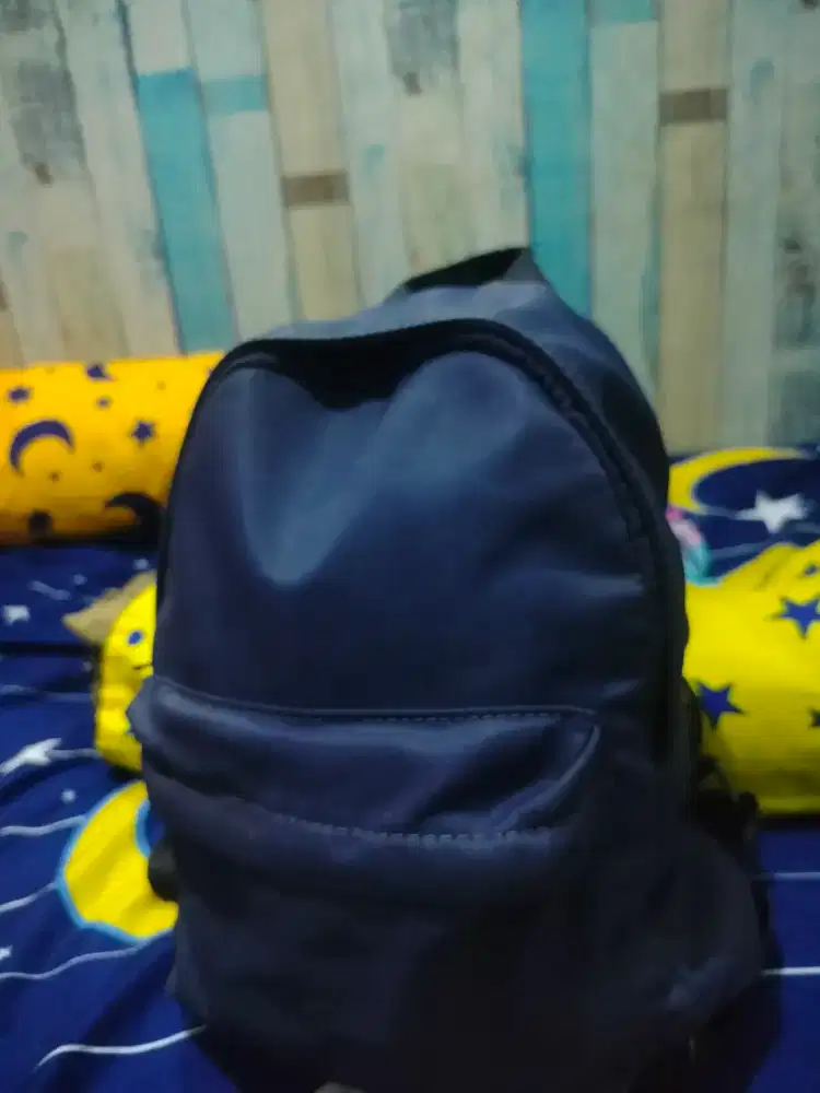 Tas Kecil Biru Navy