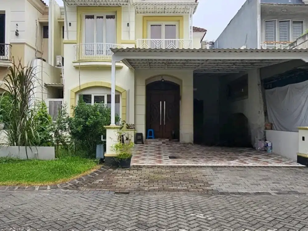 Royal Palais ~ Wisata Bukit Mas