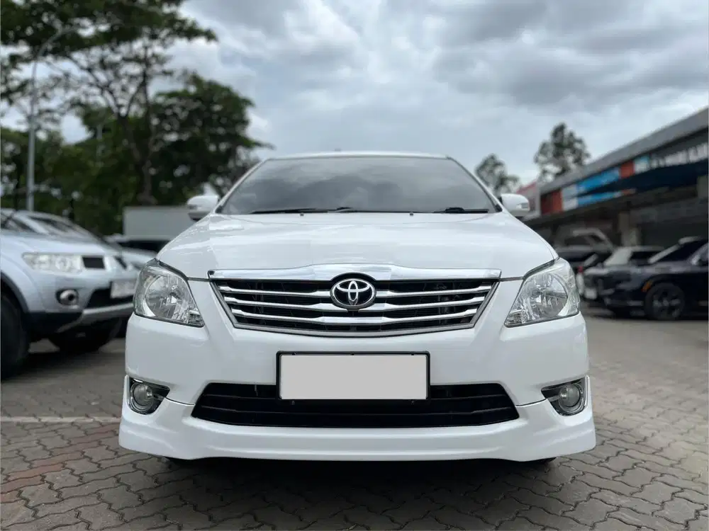 TERMURAH TOYOTA INNOVA G LUXURY 2.0 AT 2013 PUTIH