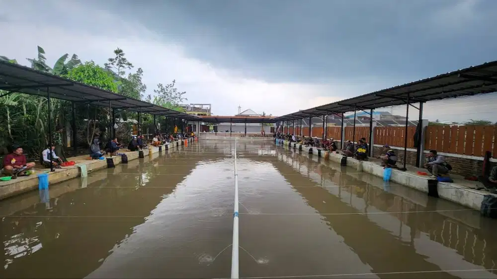 Tanah Kolam Pemancingan Rumah/Villa Tempat Usaha