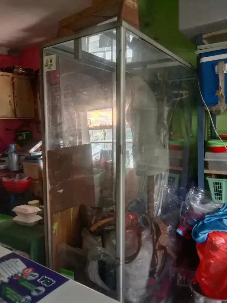 etalase baju  1.5 m X 1.5 m