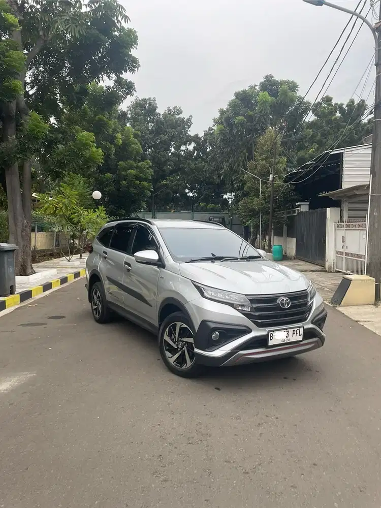 Toyota Rush 2018 Bensin