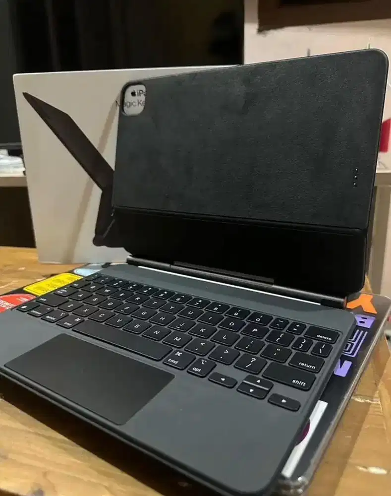 Apple Magic keyboard 11 inch (old version)