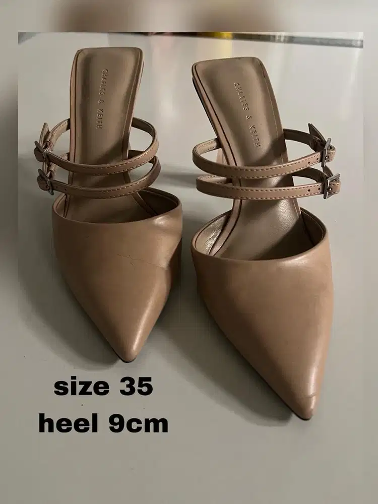 Sepatu High Heels Charles and Keith