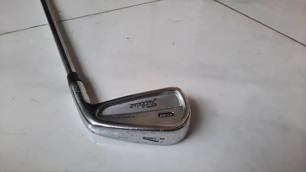Stick golf Titleist CB 710 No.4 only