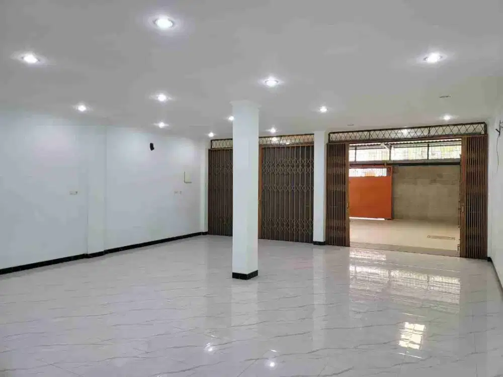 Disewa dan dijual murah Ruko gandeng di jl raya kec Benda Tangerang kota