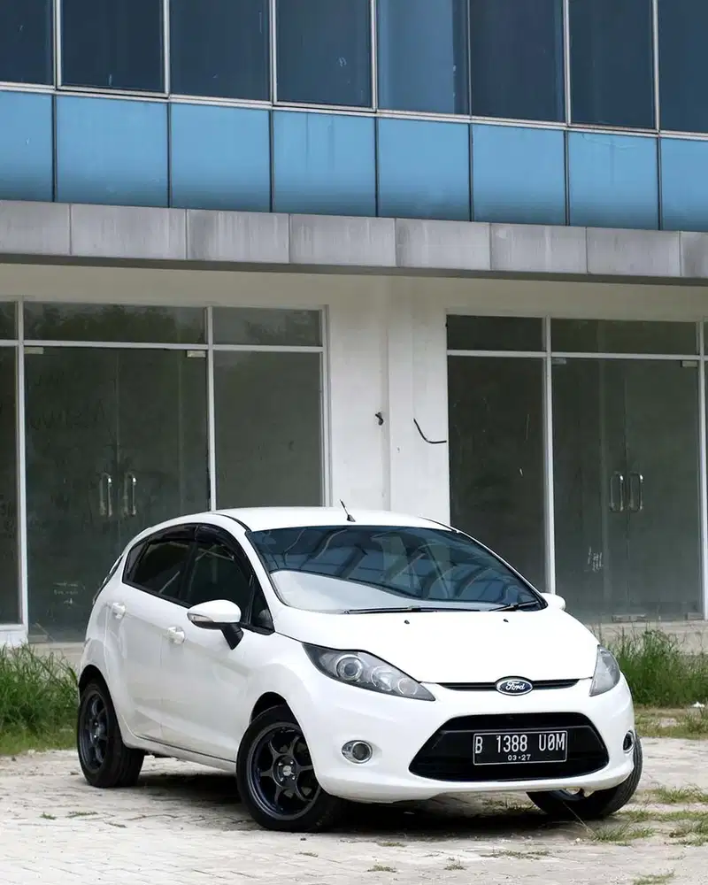 Ford Fiesta Trend A/T 2012