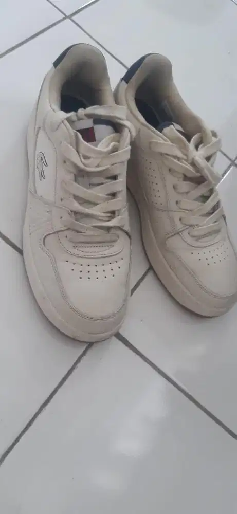 Dijual cepat sepatu Lacoste ori ukuran 41